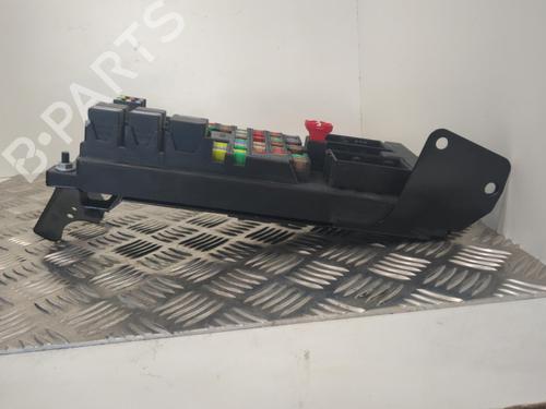 Fuse box LAND ROVER RANGE ROVER SPORT I (L320) 3.0 D 4x4 | BP25657512E1 