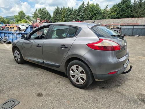 Kortleser RENAULT MEGANE III Hatchback (BZ0/1_, B3_) 1.5 dCi (BZ09, BZ0D, BZ1W, BZ29, BZ14) (110 hp) 27260617