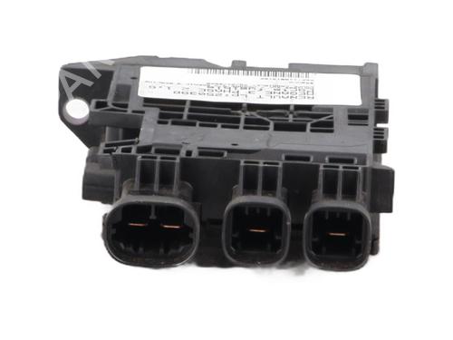Used Electronic module Electronic module RENAULT MEGANE III Hatchback (BZ0/1_, B3_) 1.6 dCi (BZ00, BZ12, BZ13) (130 hp) 31884105 31884105