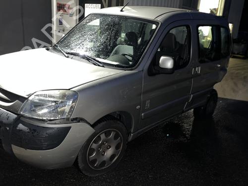 Left mirror PEUGEOT PARTNER MPV (5_, G_) 1.6 HDi 90 | BP26313603C26 