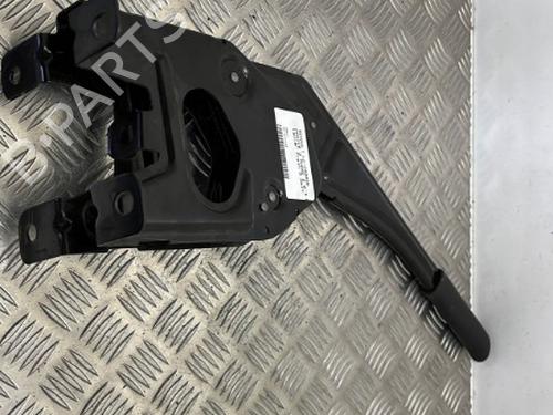 Used Hand brake RENAULT MASTER III Van (FV) 2.3 dCi 145 FWD (FV0E, FV0F, FV0H, FV02, FV0M, FV0S,... (146 hp) 25658602