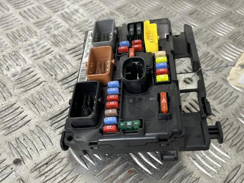 Fuse box PEUGEOT 207 (WA_, WC_) 1.6 HDi | BP25656737E1