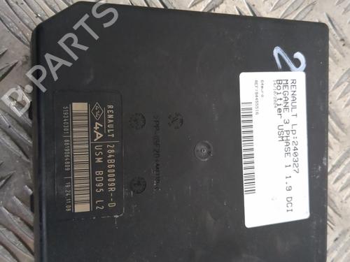 Used Fuse box Fuse box RENAULT MEGANE III Hatchback (BZ0/1_, B3_) 1.9 dCi (BZ0N, BZ0J) (131 hp) 25660002 25660002