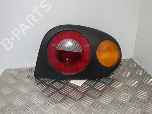 Høyre baklys RENAULT MEGANE I Classic (LA0/1_) 1.4 16V (LA0D, LA1H, lA0W, LA10) (95 hp) 25657835