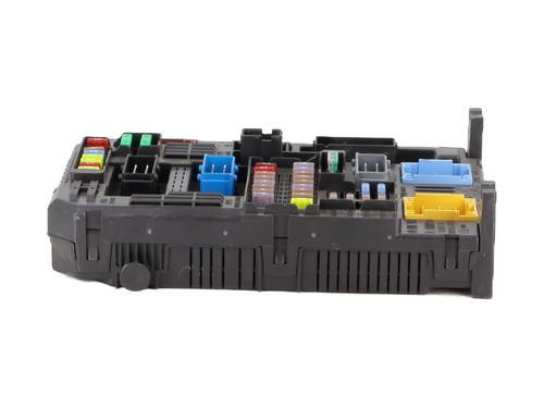 Fuse box PEUGEOT 3008 II SUV (MC_, MR_, MJ_, M4_) 1.2 THP/ PureTech 130 (MRHNSM, MRHNSU, MRHNSJ, MRHNYW,... | BP28193873E1