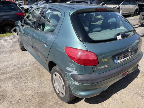 Right headlight PEUGEOT 206 Hatchback (2A/C) 1.6 16V | BP25658623C29 