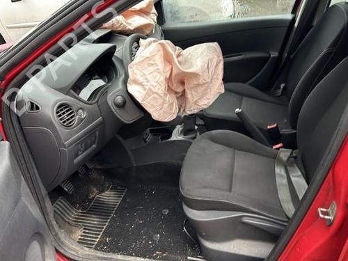 Rear parcel shelf RENAULT CLIO III (BR0/1, CR0/1) 1.2 16V Hi-Flex (BR1U, CR1U) | BP25657124C85 