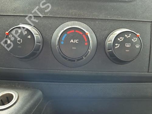 climate-control-renault-master-iii-van-fv-2010-25656903 main image