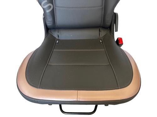 rear-seat-renault-twingo-ii-cn0_-2007-39081559 main image