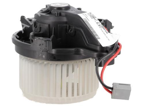 Used Heater blower motor FORD FOCUS IV (HN) 1.0 EcoBoost (125 hp) 31908686