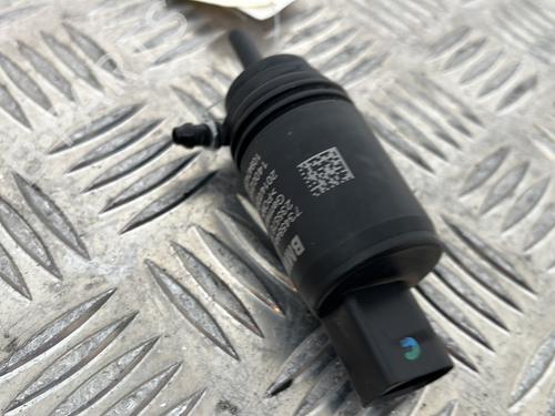 Used Washer pump Washer pump BMW 1 (F21) 114 i (102 hp) 25658313 25658313