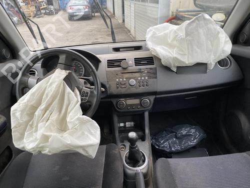 Left front fog light SUZUKI SWIFT III (MZ, EZ) 1.3 (RS413, ZC11S) | BP25658741C30 