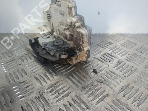 Front left lock SEAT LEON (1P1) 2.0 TDI | BP25658962C98