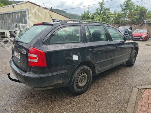 Brugte SKODA OCTAVIA II Combi (1Z5) 1.9 TDI 4x4 (105 hp) 4159253