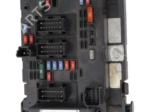 Used Fuse box Fuse box PEUGEOT 307 Break (3E) 2.0 HDI 110 (107 hp) 25660271 25660271