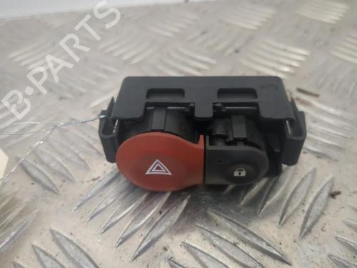 Used Warning switch RENAULT CLIO III (BR0/1, CR0/1) 1.5 dCi (C/BR0G, C/BR1G) (68 hp) 25658655