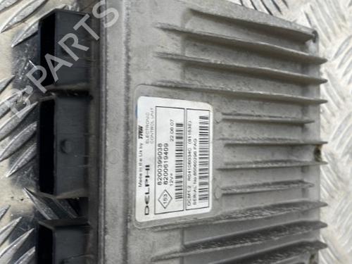 Calculateur moteur (ecu) RENAULT CLIO III (BR0/1, CR0/1) 1.5 dCi (BR17, CR17) (86 hp) 25658350