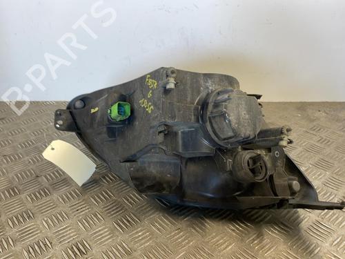 Faro izquierdo FORD FIESTA V (JH_, JD_) 1.6 16V | BP25670315C28