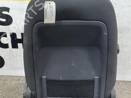 Left front seat PEUGEOT 3008 I MPV (0U_) 1.6 HDi | BP25669407C15 