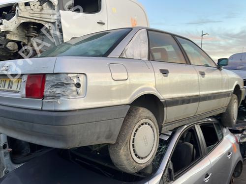 Left taillight AUDI 80 B3 Saloon (893, 894, 8A2) 1.9 D | BP25667023C34 