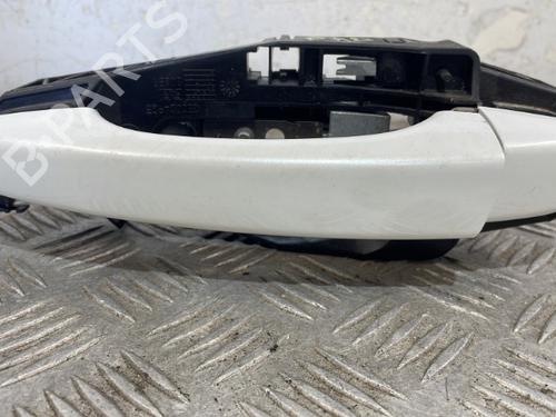 Used Rear left exterior door handle PEUGEOT 308 SW II (LC_, LJ_, LR_, LX_, L4_) 1.6 BlueHDi 120 (120 hp) 25667102