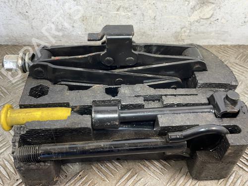 Used Jack Kit RENAULT MEGANE Scenic (JA0/1_) 1.6 16V (JA0B, JA04, JA11, JA00) (107 hp) 25669305