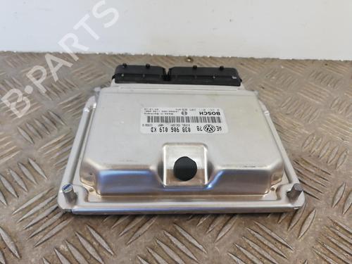 Engine control unit (ECU) VW PASSAT B5.5 (3B3) | BP25662747M57