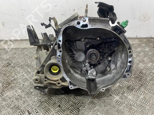 Used Gearbox NISSAN MICRA III (K12) 1.5 dCi (65 hp) 27213203