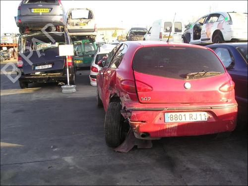 Left mirror ALFA ROMEO 147 (937_) 1.9 JTD (937.AXD1A, 937.BXD1A, 937.AXV1A, 937.BXB1A,... | BP25671197C26 
