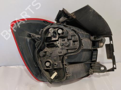 right-taillight-bmw-1-f21-2011-2012-2013-2014-2015-2016-2017-2018-2019-32321880 main image