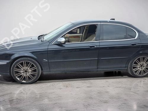 Used Left front door Left front door JAGUAR X-TYPE I (X400) 3.0 V6 All-wheel Drive (230 hp) 33848318 33848318