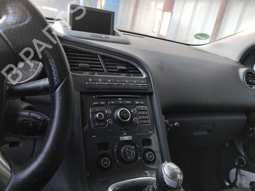 Afficheur PEUGEOT 5008 (0U_, 0E_) 2.0 HDi 150 / BlueHDi 150 (150 hp) 31908824