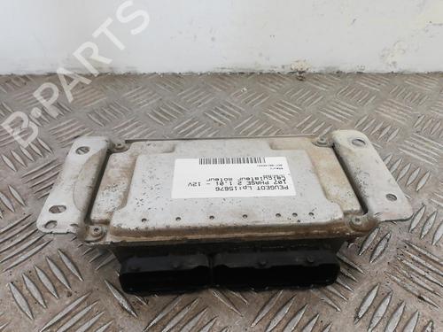Used Engine control unit (ECU) Engine control unit (ECU) PEUGEOT 107 (PM_, PN_) 1.0 (68 hp) 25667409 25667409