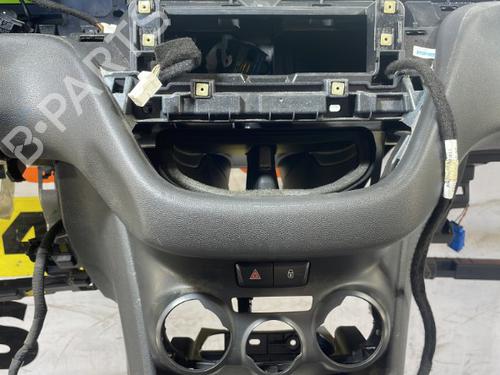 Dashboard PEUGEOT 208 I (CA_, CC_) 1.6 HDi / BlueHDi 75 | BP25662204C46 