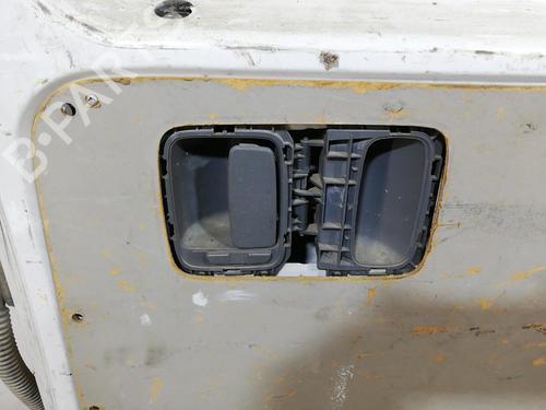 right-tailgate-mercedes-benz-vito-mixto-van-w639-2003-25662710 main image