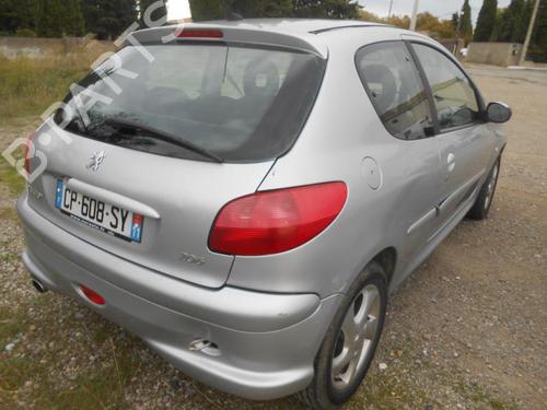 Left mirror PEUGEOT 206 Hatchback (2A/C) 2.0 HDI 90 | BP25671178C26 