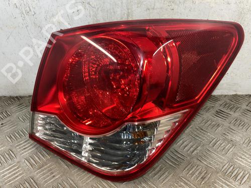 Right taillight CHEVROLET CRUZE (J300) 2.0 CDI | BP25667004C35 