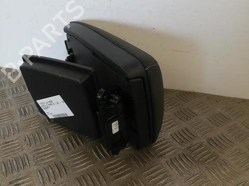 Armrest / Center console TOYOTA AURIS (_E18_) 1.8 Hybrid (ZWE186_, ZWE186R) | BP25665363I20 