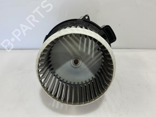Used Heater blower motor RENAULT CLIO V (B7_) 1.5 Blue dCi 85 (B7AG) (86 hp) 25666563