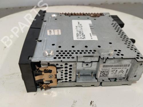Used Radio Radio 37503943 37503943