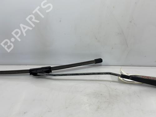 Used Front windshield wiper arm RENAULT KANGOO (KC0/1_) D 65 1.9 (KC0E, KC02, KC0J, KC0N) (64 hp) 25661700