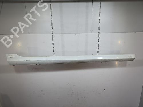 Faldon derecho FORD FIESTA VII (HJ, HF) 1.5 ST EcoBoost (200 hp) 30551998