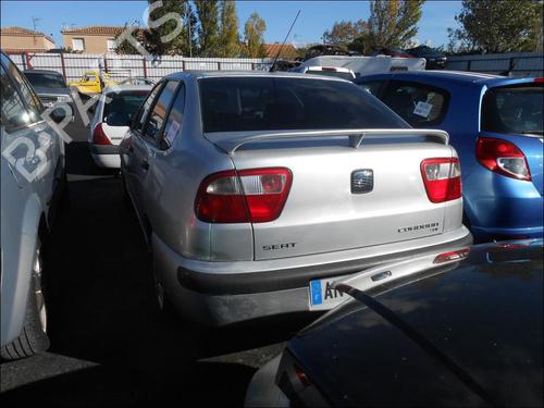 Right headlight SEAT CORDOBA (6K1, 6K2) 1.9 TDI | BP25671120C29 