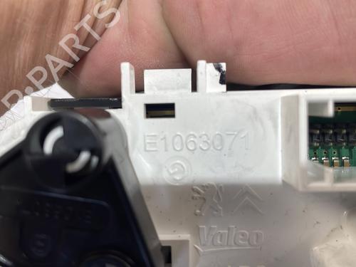 Climate control PEUGEOT 208 I (CA_, CC_) 1.2 VTI 82 | BP29353634I5 