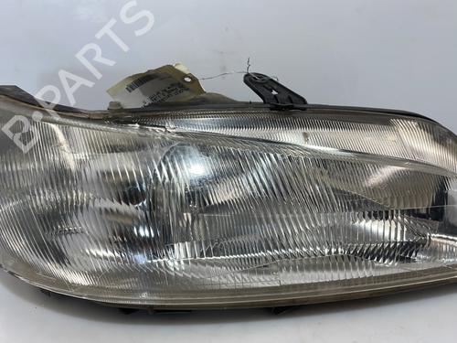 Højre forlygte PEUGEOT 306 Hatchback (7A, 7C, N3, N5) 1.4 (75 hp) 28570342