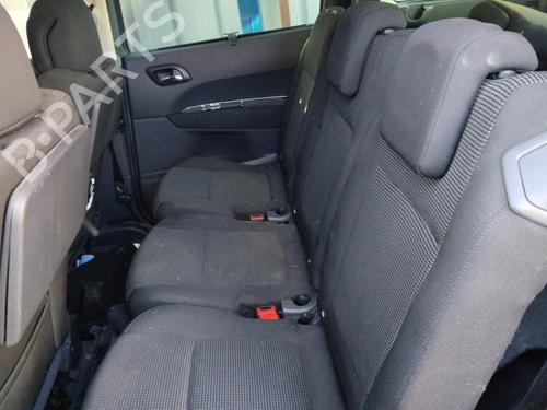 Used Rear right seatbelt PEUGEOT 5008 (0U_, 0E_) 2.0 HDi 150 / BlueHDi 150 (150 hp) 31908811