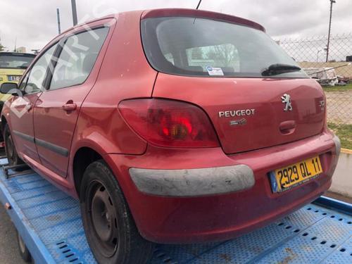 Left mirror PEUGEOT 307 (3A/C) 2.0 HDi 110 | BP25662009C26 