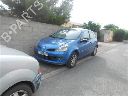 Used Tailgate lock RENAULT CLIO III (BR0/1, CR0/1) 1.5 dCi (BR17, CR17) (86 hp) 25663927