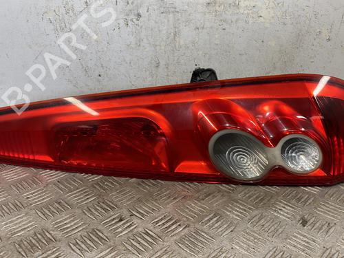Used Right taillight FORD FIESTA V (JH_, JD_) 1.4 TDCi (68 hp) 25661918