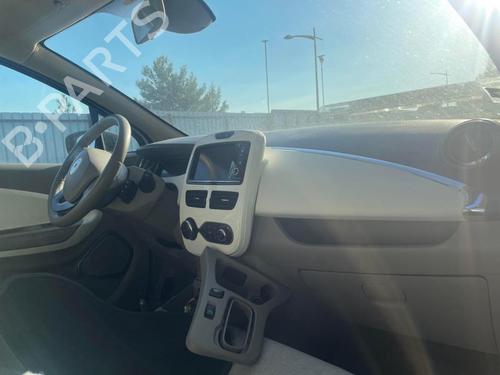 Used Dashboard RENAULT ZOE (BFM_) ZOE (88 hp) 25670620